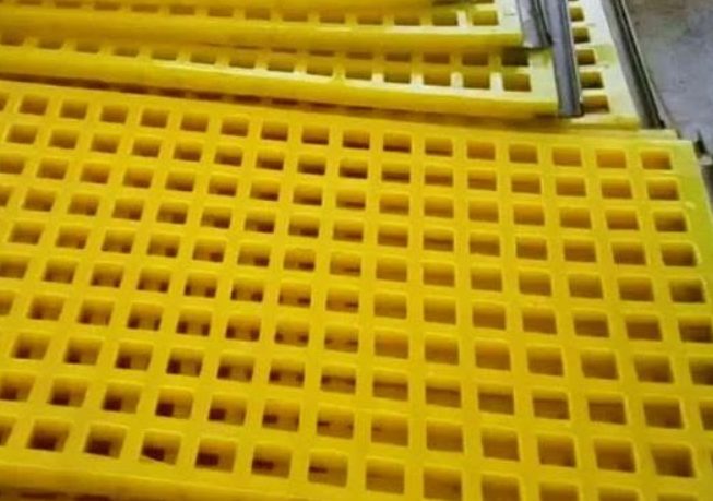 Polyurethane plate