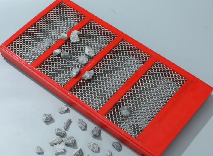 Self-Cleaning Screens With PU Strips