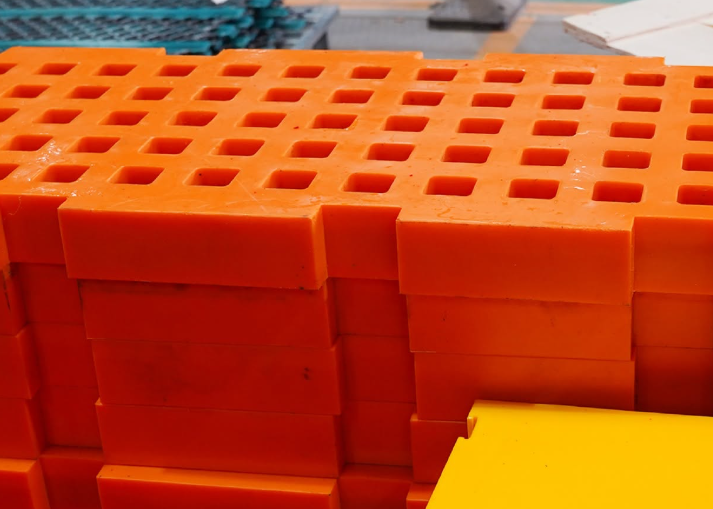 Guide to Selecting Polyurethane Screen Thickness in  Different Applications 
