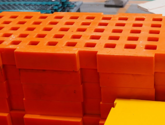 Guide to Selecting Polyurethane Screen Thickness in  Different Applications 