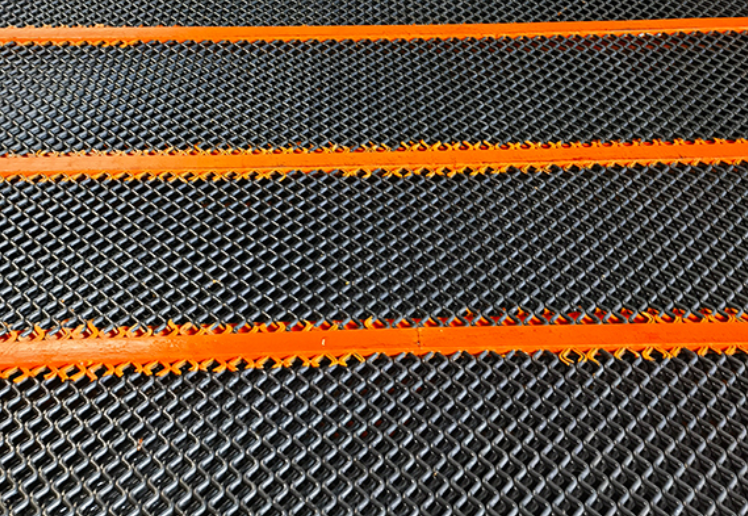 for Self-Cleaning Screens: Lock Crimp and Standard Crimp