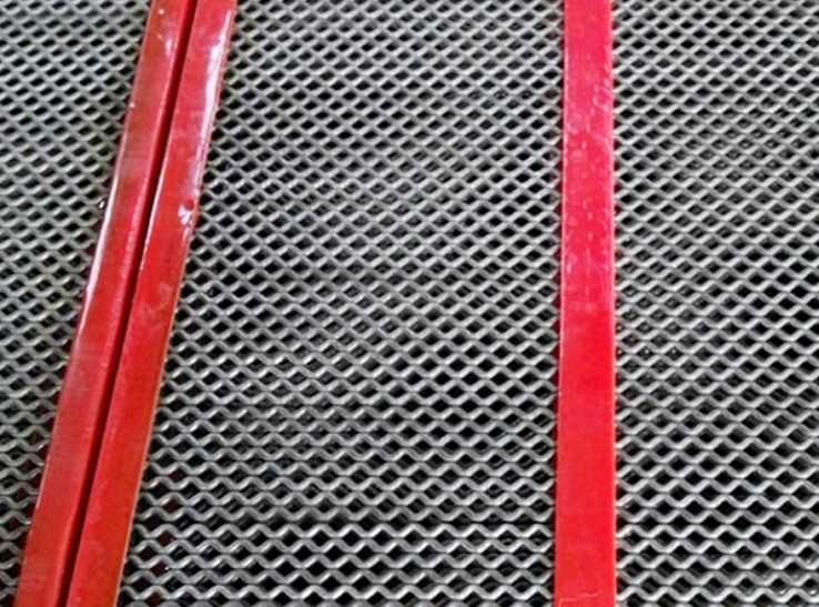 Lock Crimp Self-Cleaning Mesh