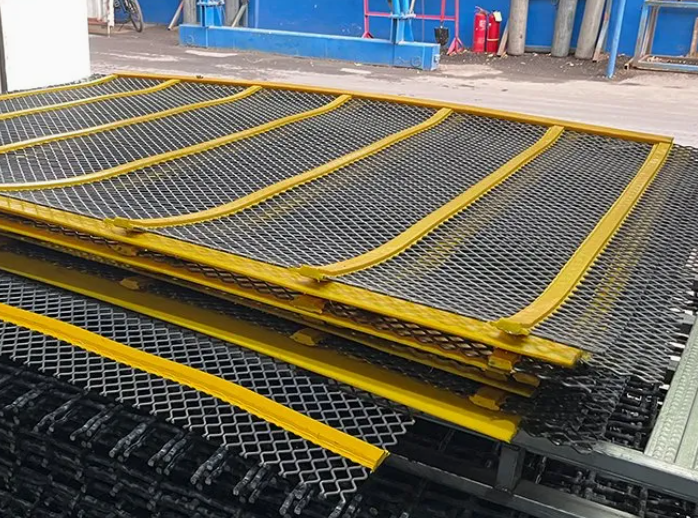 Packaging and Moisture Proof Shipping Methods for Self-Cleaning Screen Exports