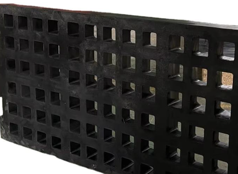 Rubber screen panel