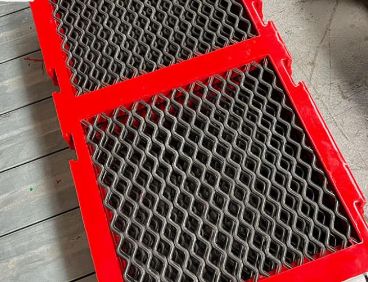 Self-Cleaning Screen