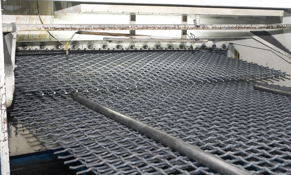 Flat-Top Woven Screen for Limestone Screening in Quarry Industry